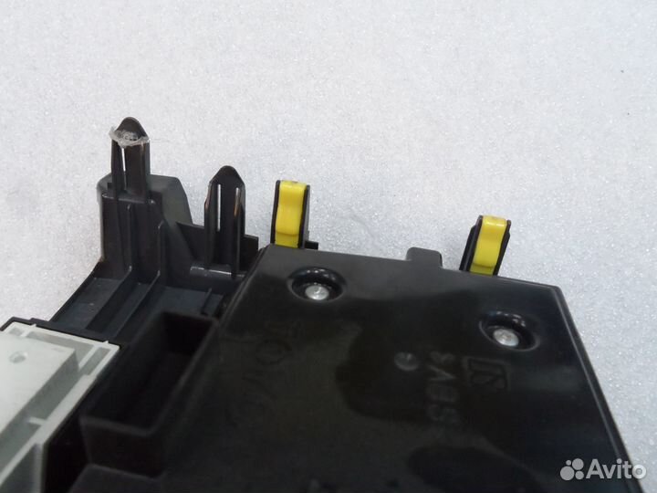 Блок управления климат-контролем Toyota Corolla