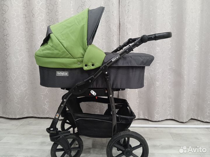 Продам детскую коляску