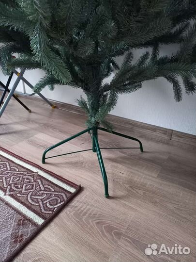 Ель искуственная