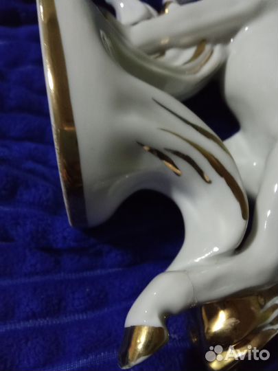 Фарфоровая статуэтка лфз