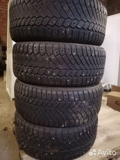 Continental ContiIceContact 4x4 235/50 R18