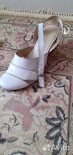 Босоножки женские 37 размер белые