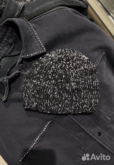 Блестящая шапка