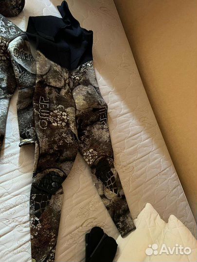 Гидрокостюм