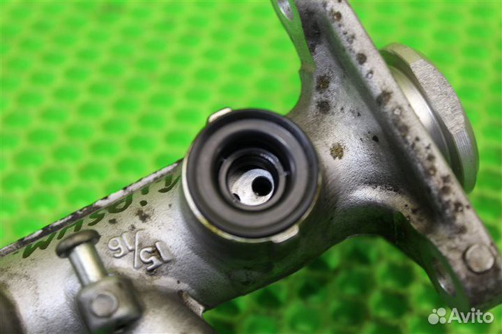 Главный тормозной цилиндр Toyota Ipsum SXM10 3S-FE