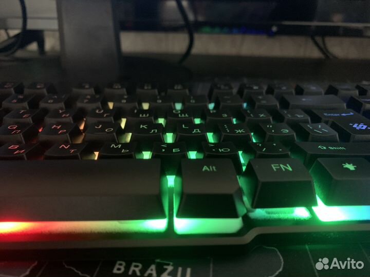 Игровая клавиатура с подсветкой