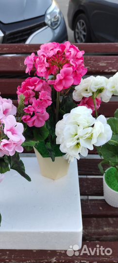 Герань цветы искусственные в горшке
