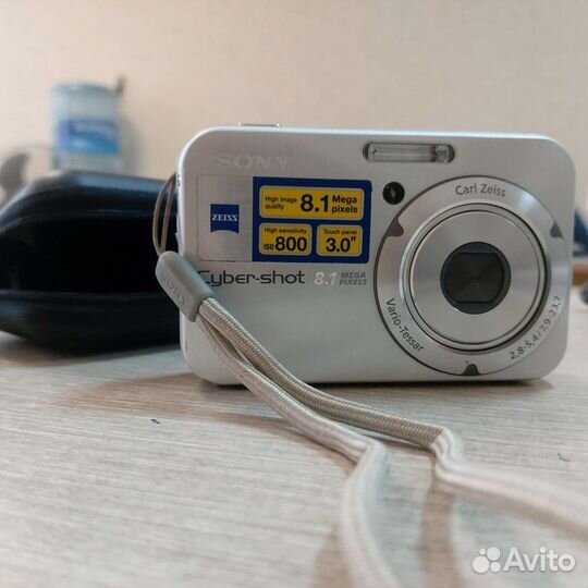 Компактный фотоаппарат