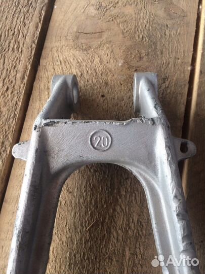 Центральная подножка ява старуха