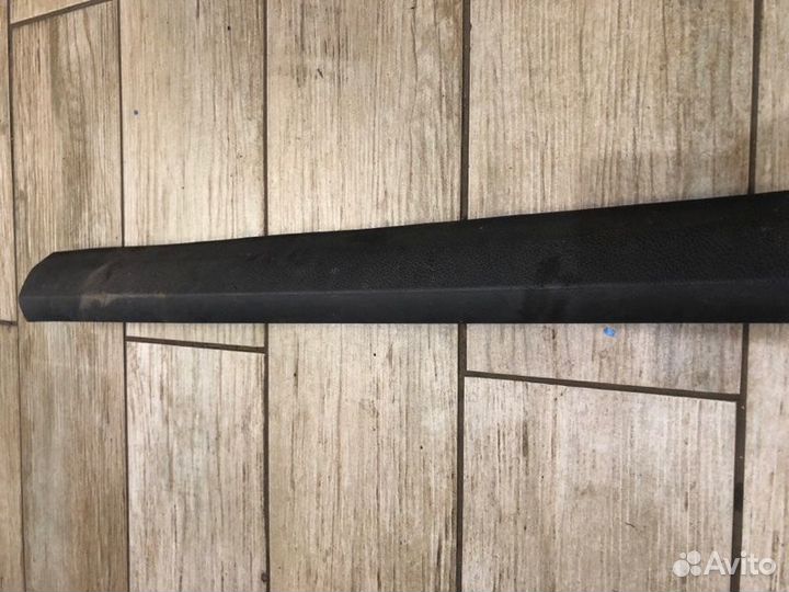 Накладка на порог салона задняя правая Ford Focus