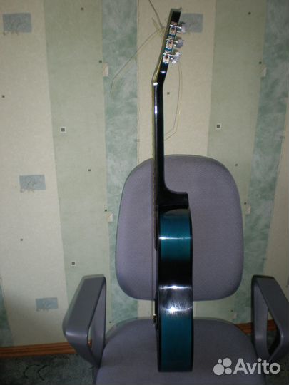 Гитара Star Sun, чехол, медиаторы, струны la bella