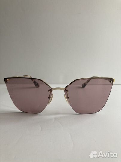 Солнцезащитные очки Prada