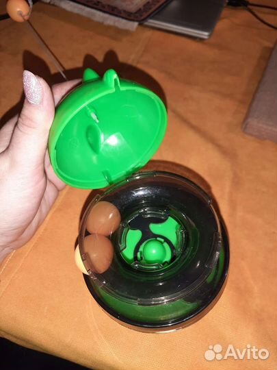 Развивающая игрушка для кошки или маленькой собаки