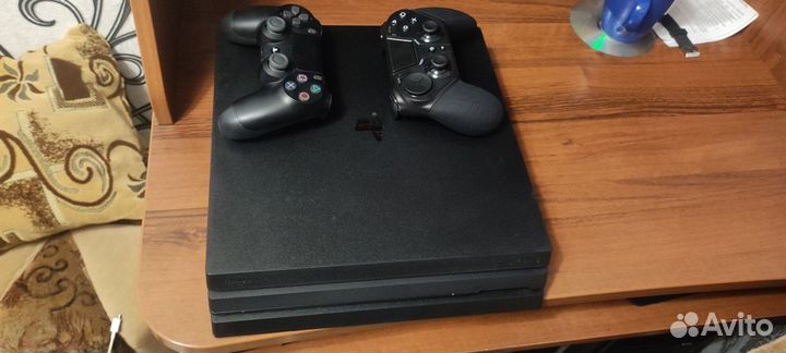 Sony playstation 4 PS4 pro 1tb с играми