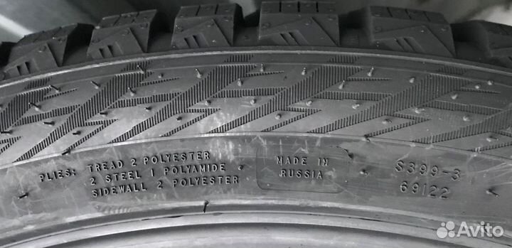 Nokian Tyres Hakkapeliitta 10p SUV 295/35 R21 107T