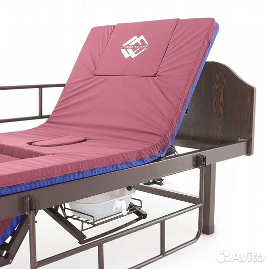 Медицинская кровать для инвалидов