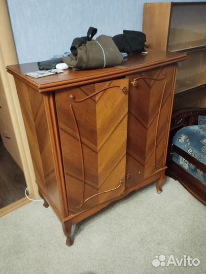 Старая мебель/тумбы/шкафы