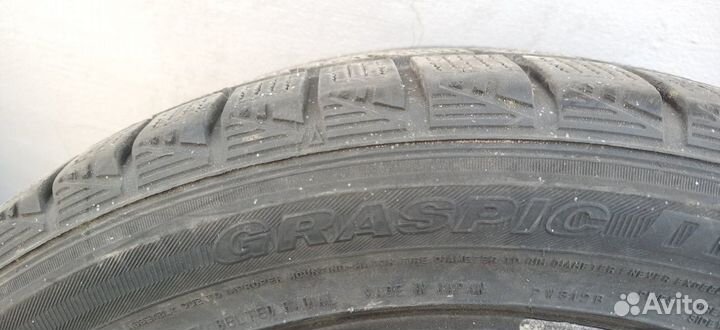 Dunlop Graspic DS3 215/50 R17