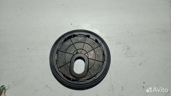 Крышка топливного насоса Volkswagen Tiguan