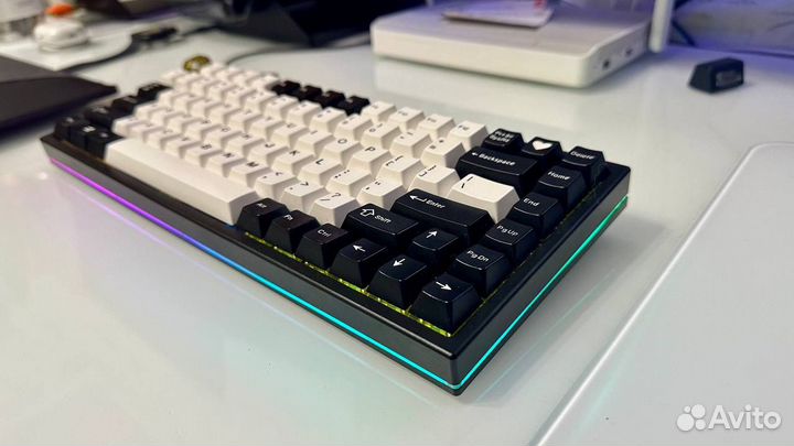 Кастомная клавиатура KBD75 V1