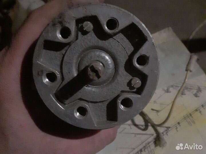 Электродвигатель ав-052-2муз