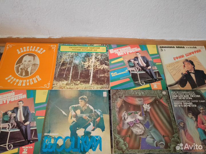 Виниловые пластинки антураж