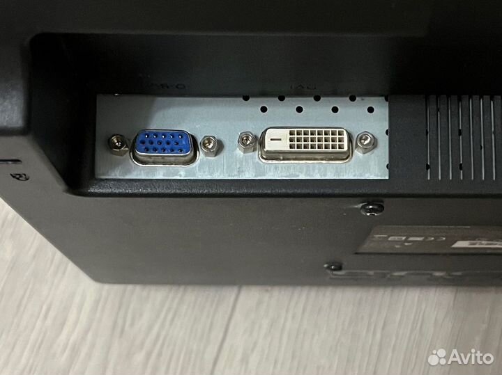 Монитор для камер видеонаблюдения