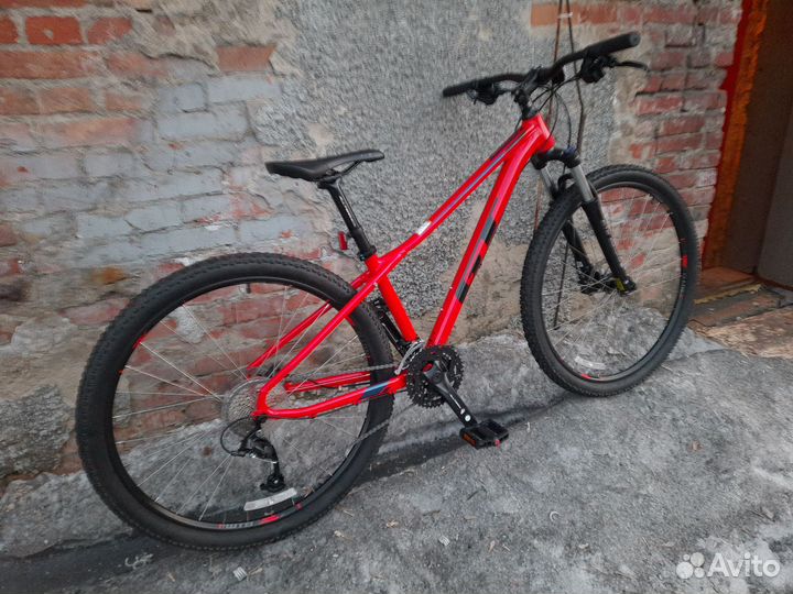 Велосипед GT avalanche 29