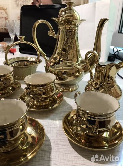 Фарфоровый сервиз