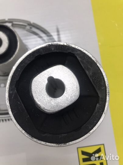 Сайлентблок VAG 8K0407183D