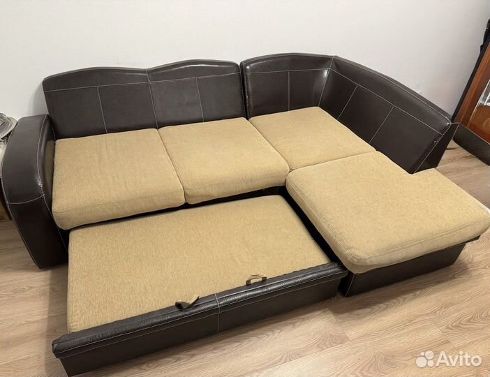 Угловой диван