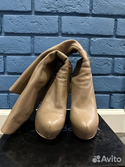 Сапоги ботфорты кожаные 37 бежевые