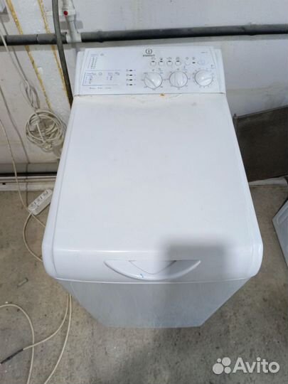 Стиральная машина с вертикальной загрузкой