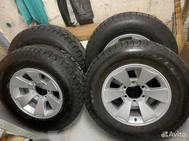 Зимняя резина 235/70/16