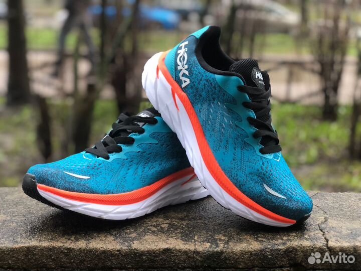 Беговые кроссовки Hoka