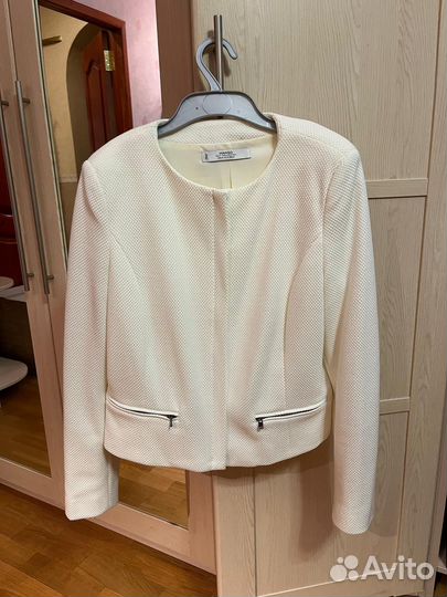 Пиджак Mango, платье Zara