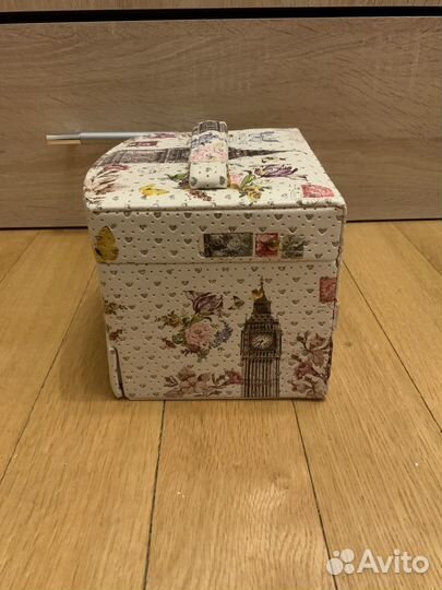 Шкатулка для украшений