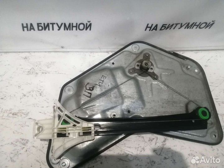 Стеклоподъемник задний правый Skoda Yeti