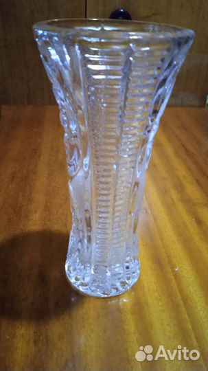 Ваза для цветов хрустальная