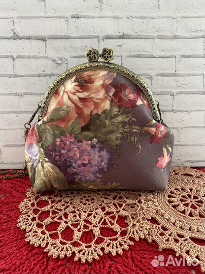 Сумочка на фермуаре