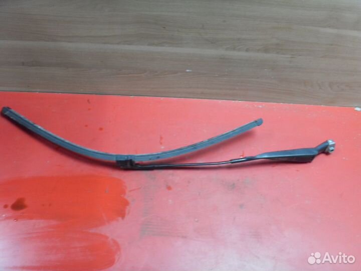 Поводок стеклоочистителя 2208201744 Mercedes W220