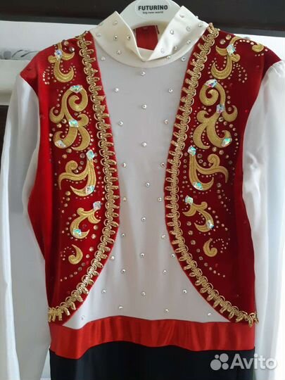 Костюм для выступлений 134-140