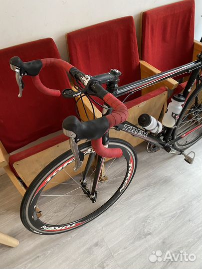Шоссейный велосипед Trek 1.2 2008 года