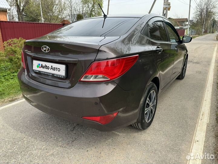 Hyundai Solaris 1.4 AT, 2015, 259 400 км