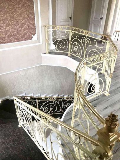 Коттедж 427 м² на участке 15 сот.