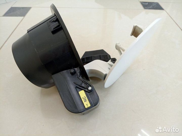 Лючок топливного бака Hyundai Grand Santa Fe DM