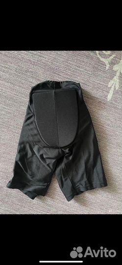 Защитные шорты для фигурного катания