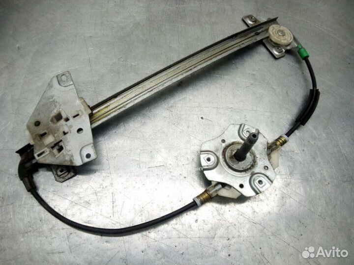 Стеклоподъемник задний правый Mitsubishi Carisma