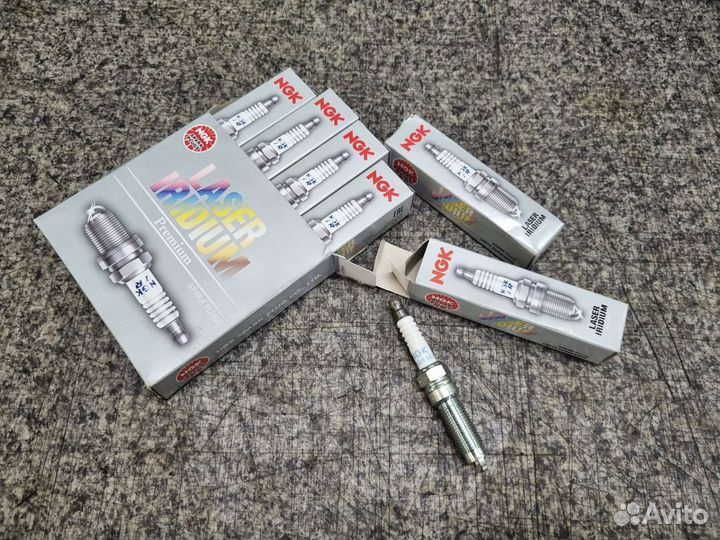 Свеча зажигания NGK ilznar8A7G