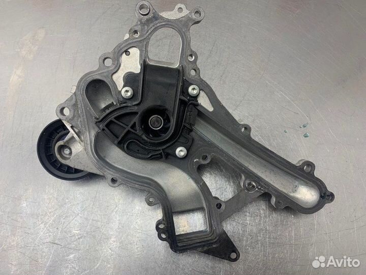 Помпа Mercedes E-Class W212 M276 3.5I 2011